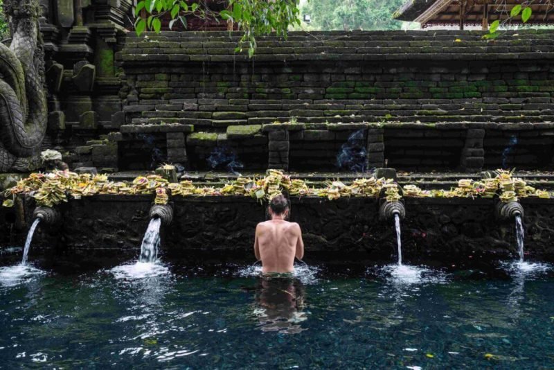 Temukan Empat Pemandian Air Panas Terbaik di Bali untuk Anak-anak dan Keluarga - Pemandian Air Panas