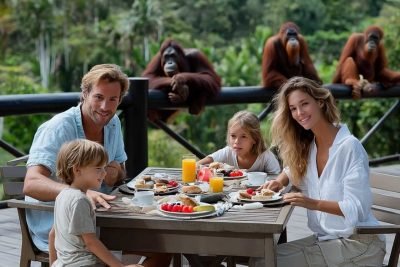 Bali Zoo Adventure: Unforgettable Breakfast with the Orangutans